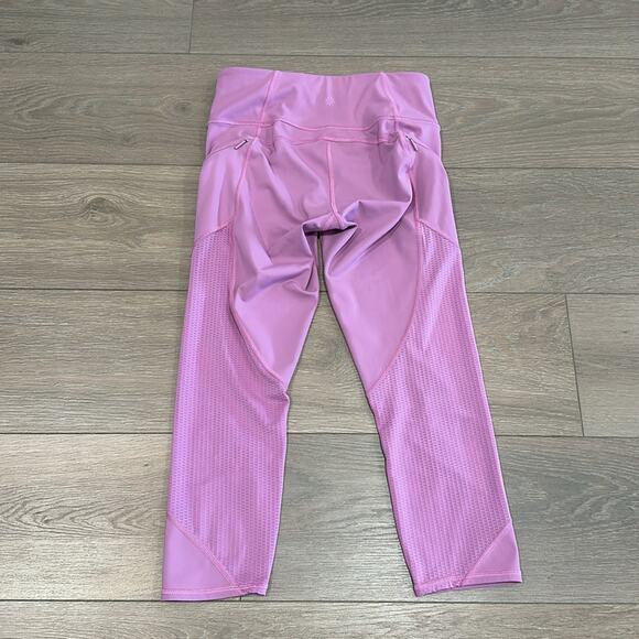 ATHLETA Violet Blush Mesh Contender High Rise Active Gym Yoga Running Capri XS - Picture 3 of 11